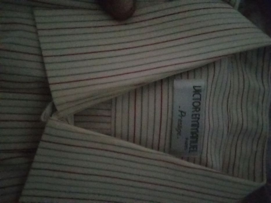 Camisas novas em excelente estado