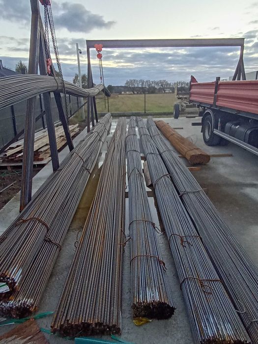 Pręty zbrojeniowe, stal żebrowana, materiały budowlane