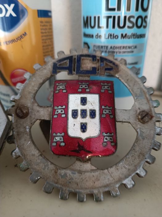 Emblema metálico do ACP