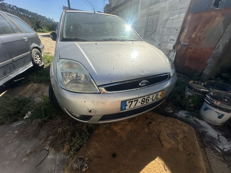 Carro ford fiest — photo 3