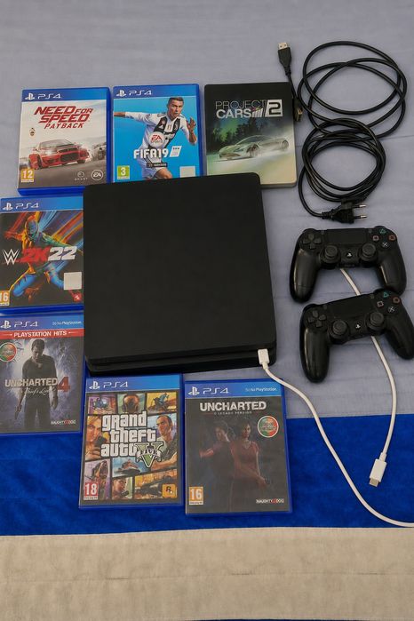 Ps4 com varios jogos