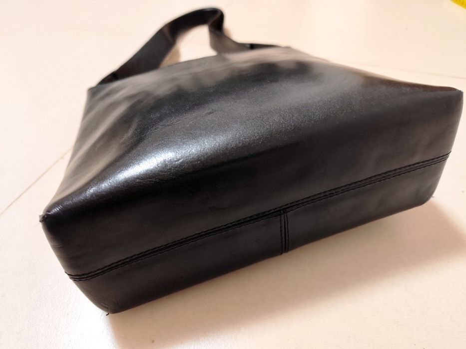 Mala Preta em Pele Genuína - M. Bello's (Nova)