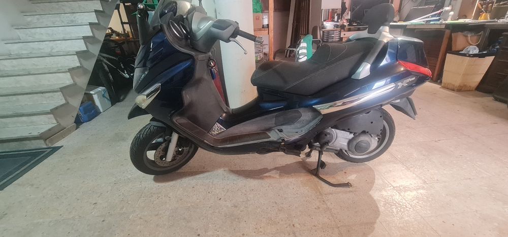 Piaggio x8 evo 125