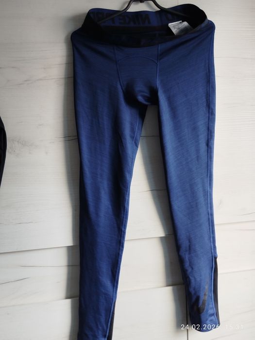 Leginsy sportowe fitness bieganie rower  Nike