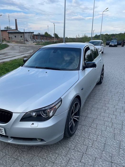 BMW 5 Series 2004 VIN WBANC91000B759653 фото оголошення 2 з 12