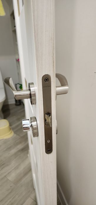 Комплекты замков с секретом, петлями, ручками