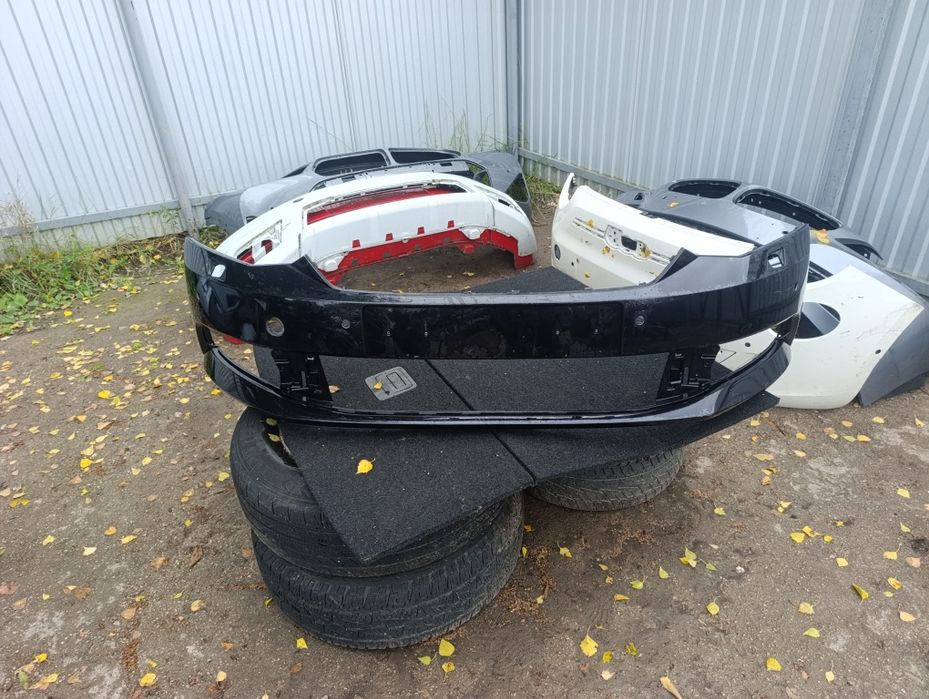 Бампер передній Skoda Fabia 3 14-18 рік Шкода фабія бампер
2014-2018
9