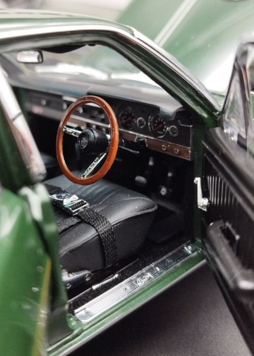 1:18 Classic Carlectables1968 Ford Falcon XT GT Bathurst #9d limit 750
