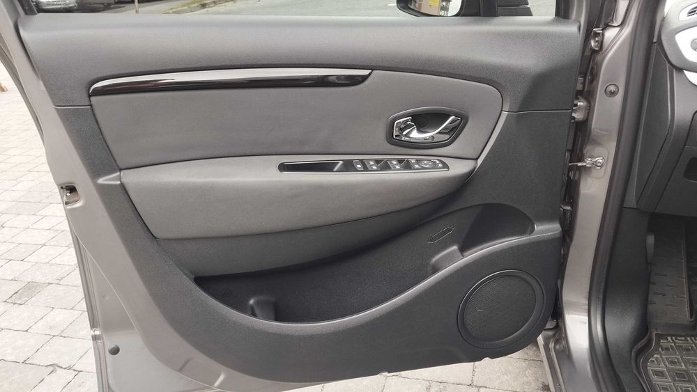 Renault Grand Scenic Business 1.5 dCi 2013