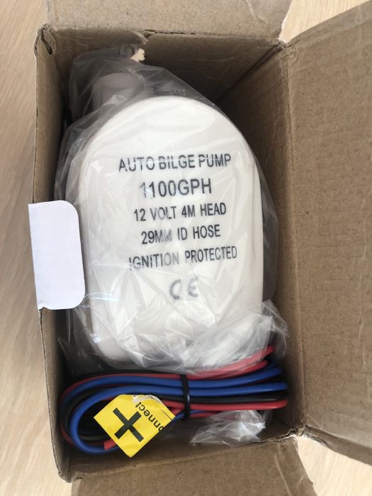 Bomba de água 12V - 1100GPH