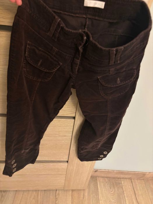 Spodenki Promod rozm. M, sztruksowe ciemny fiolet