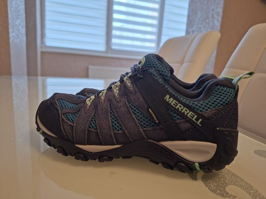 Трекінгові кросівки Merrell waterproof