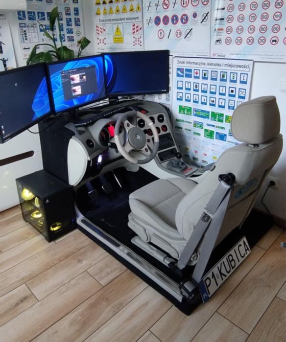 Stanowisko do nauki jazdy OSK SIMRACING OPIS