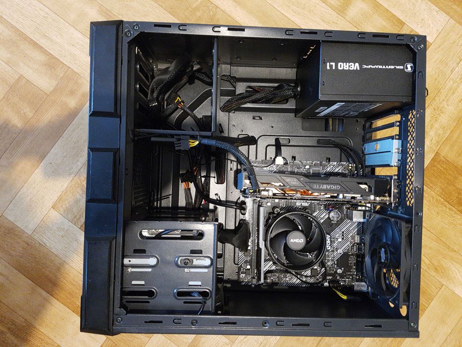 Komputer Do Lekkich Gier AM4 Zen 1600 RX470 8GB RAM SSD 256