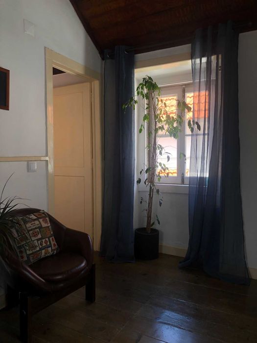 T1 para arrendar no Banzão (Colares, Sintra)