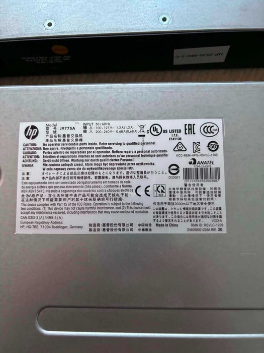 HP 2530-48G-PoE+ (J9775A) + 8× moduł SFP HP J4858C – Switch Gigabit PoE