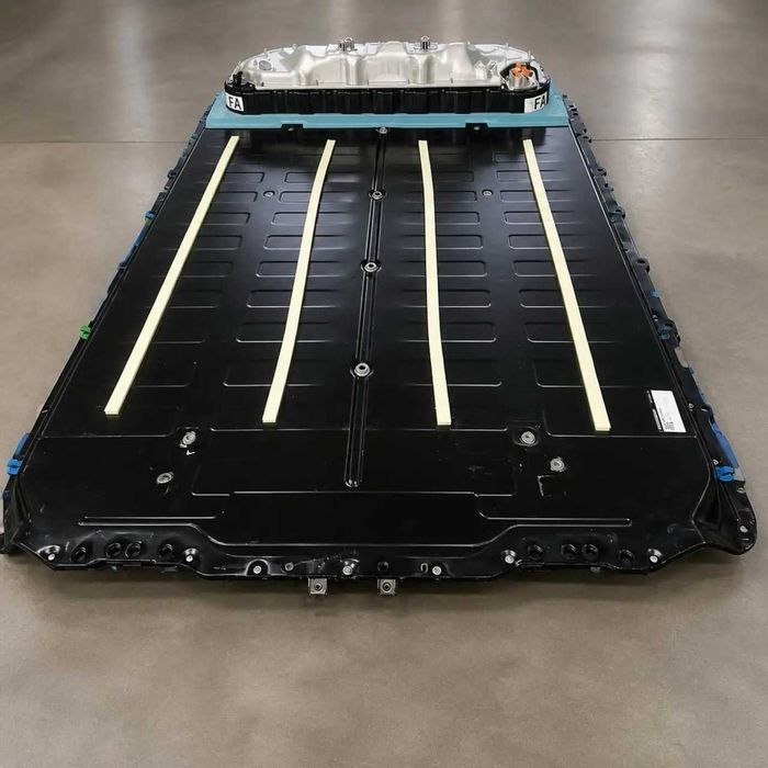 Батарея Tesla Model 3 / Model Y 2019-2024 б/в — акумулятор на Теслу, АКБ 82/88 kWh  з діагностикою, самовивіз Дніпро, доставка по Україні