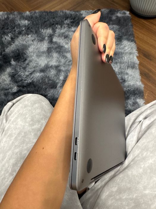 【美品】M2 MacBook Pro 13インチ メモリ24GB SSD1TB MacBook Pro 13″ (M2}, 24 GB RAM / 1 TB SSD Custom: 65 000 грн