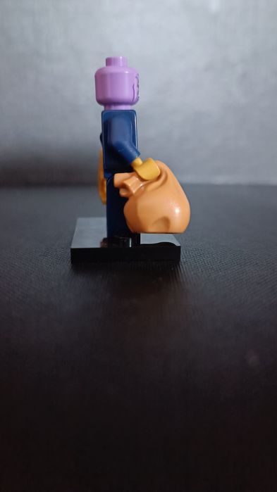 LEGO Thanos minifigurka – kalendarz adwentowy Marvel 76196