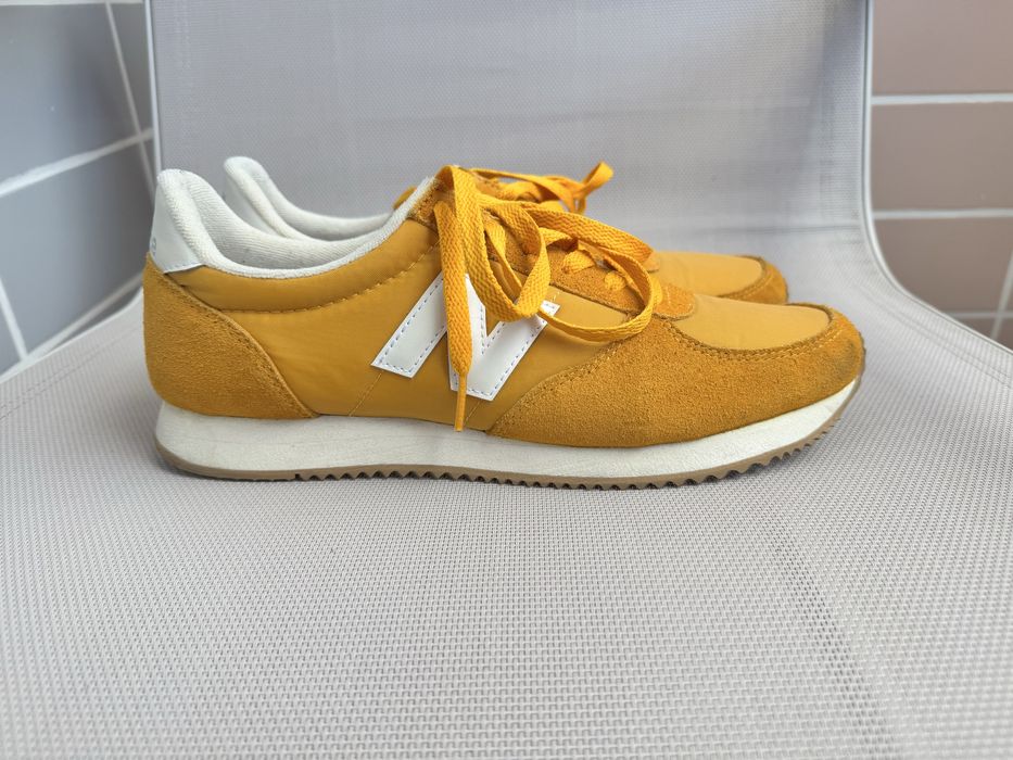 Sapatolhas new balance 200