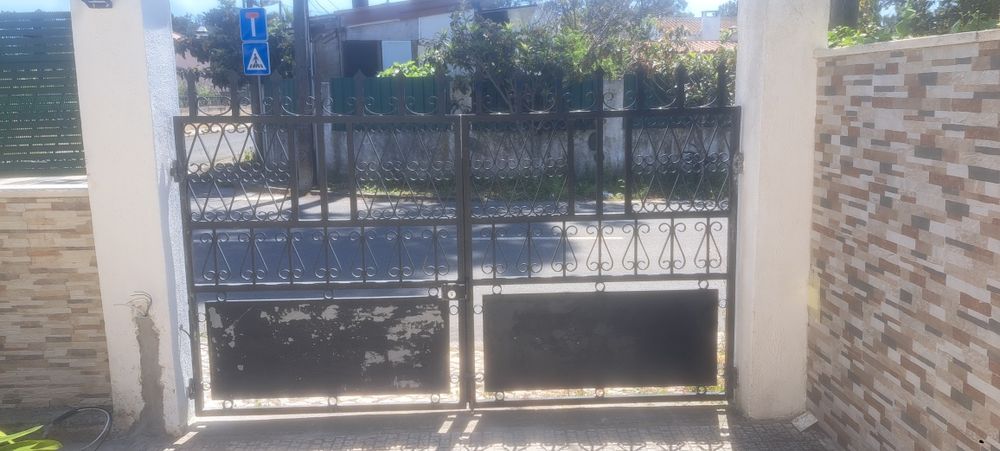 Portão em ferro de 2 folhas