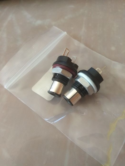 KLE Innovations Pure 22 комплект RCA штекер, socket.