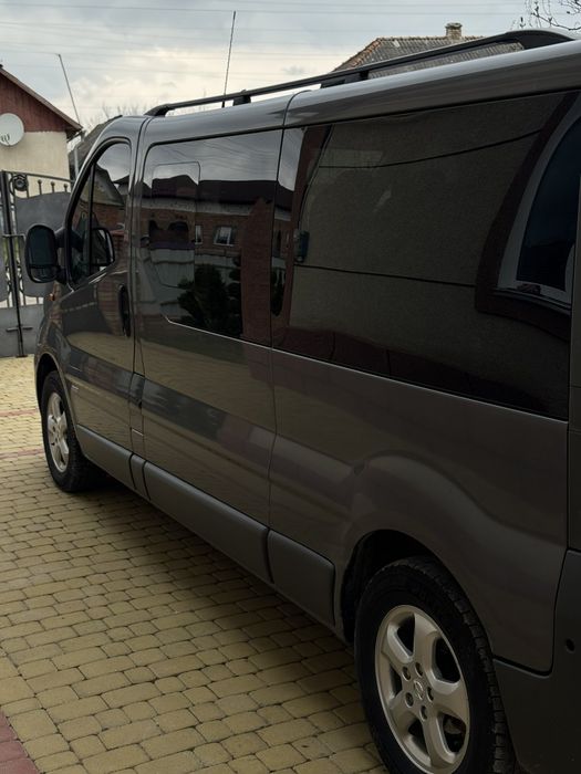 Opel vivaro 2012