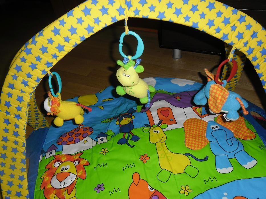 New Character Rug64750486563970121