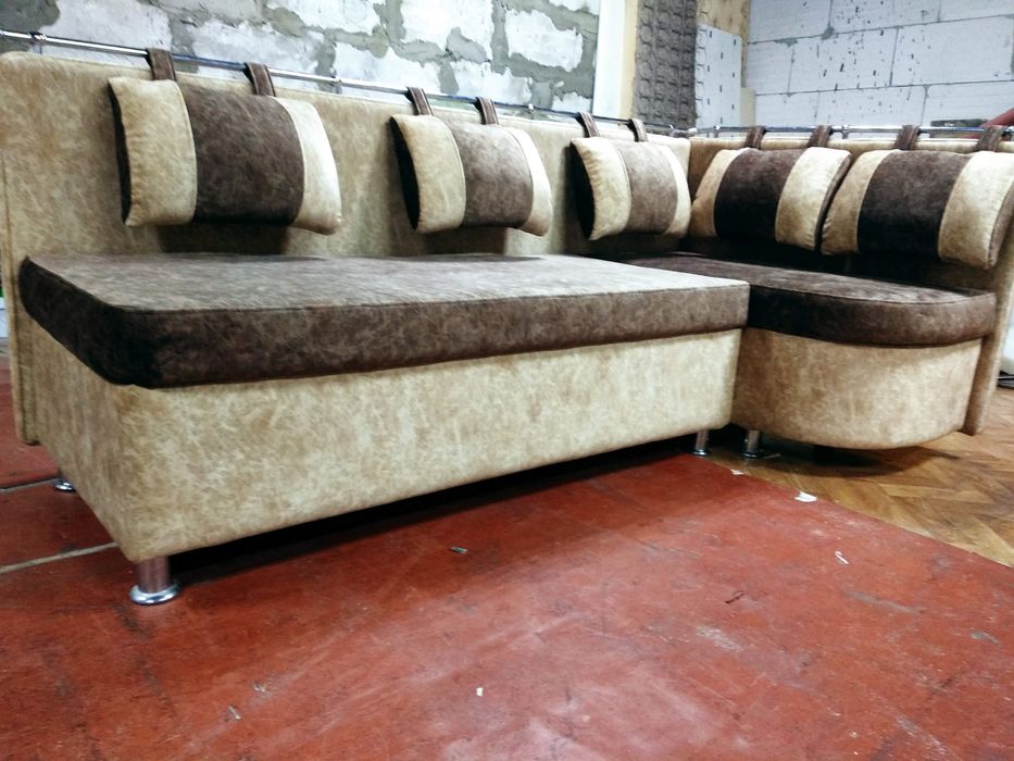 Перетяжка мягкой мебели