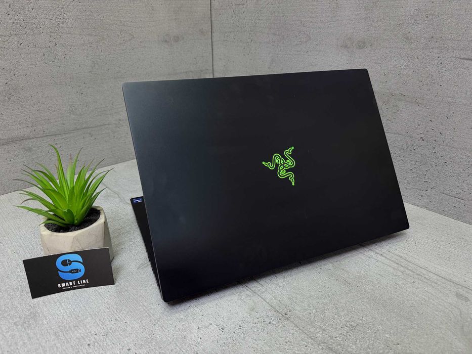 Ігровий ноутбук Razer Blade 16 rz09-0510 | 240hz | OLED | 32gb ddr5 | GeForce | 1tb | i9-14900HX