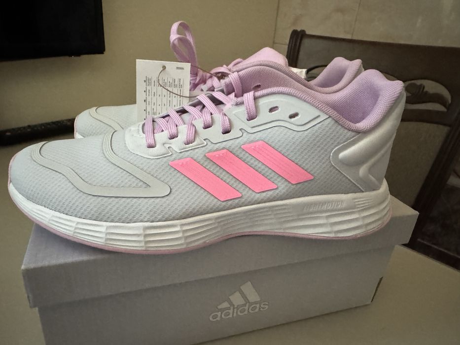 Жіночі літні кросівки Adidas оригінал р 39 25 см устілка