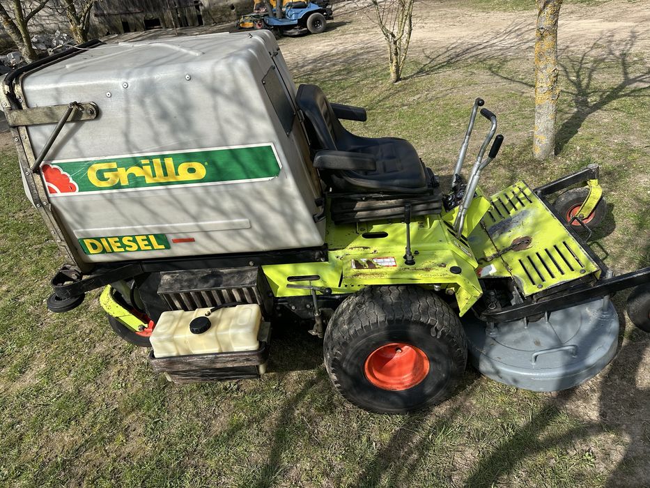 Grillo FD300 Kosz Diesel Kosiarka Traktorek