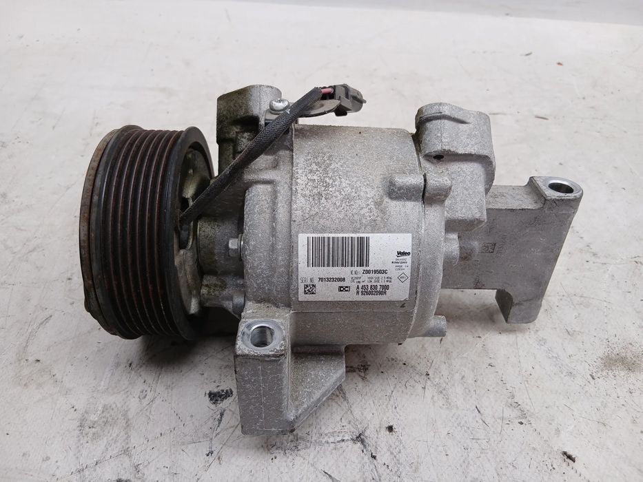 Compressor AC RENAULT Twingo III (BCM_)