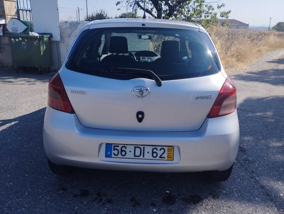 Toyota Yaris — fotografia 4