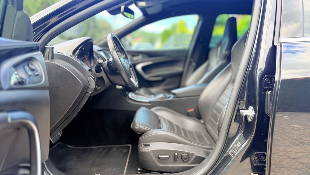 Opel Insignia *Automat* *OPC*