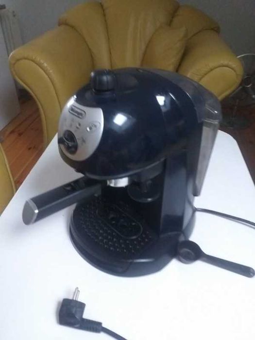 Express do kawy DeLONGI