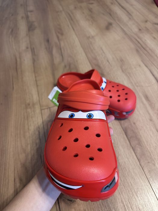 Crocs mqueen.