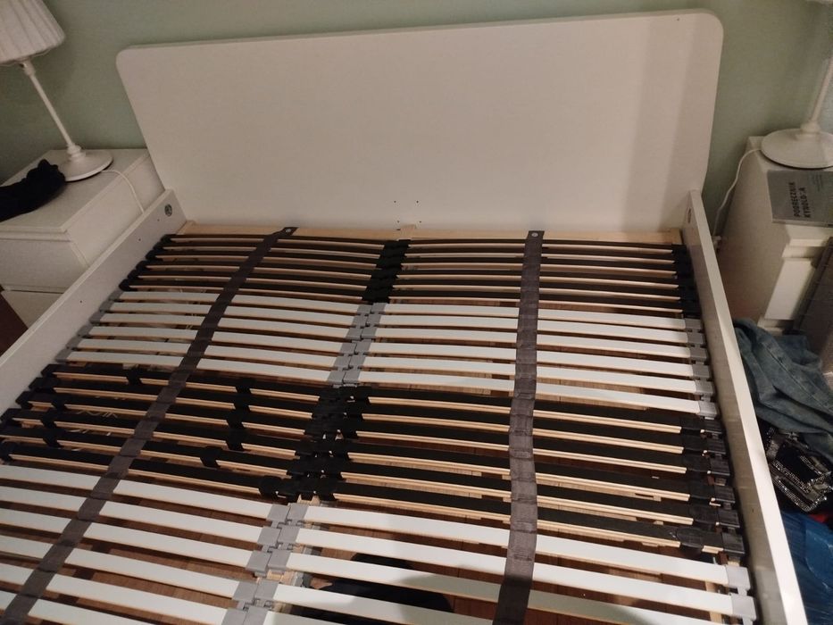 Rama łóżka z dnem