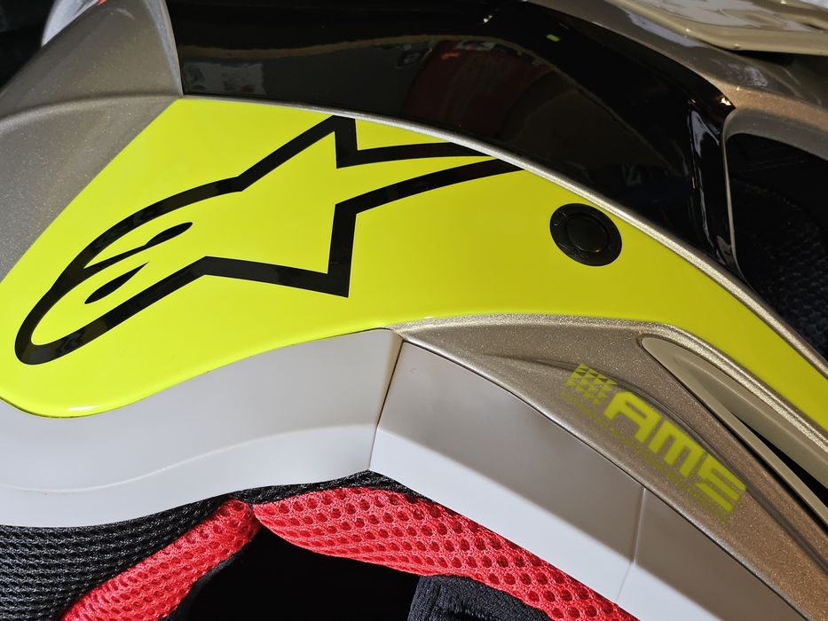 Мотошолом Airoh Twist 3 Alpinestars