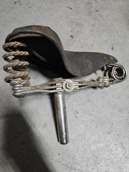 Banco pasteleira antigo