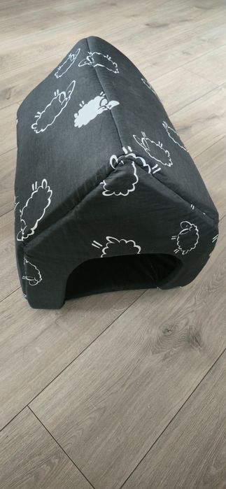 Uzywane Legowisko/ Budka  dla psa