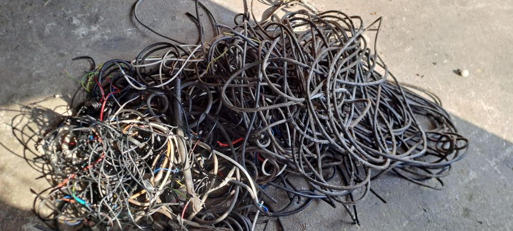 Przewody miedziane na złom do odzysku recykling