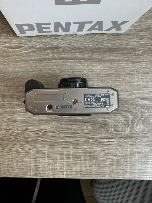 Плівкова камера Pentax 17 35 мм плівка