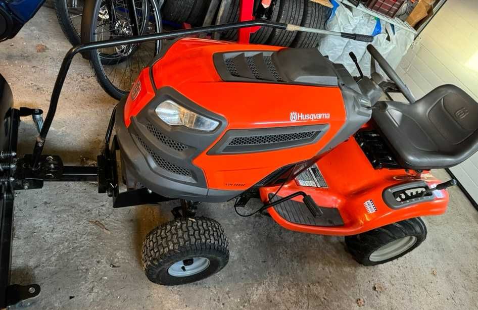 Husqvarna odśnieżarka Pług Kosiarka Traktorek