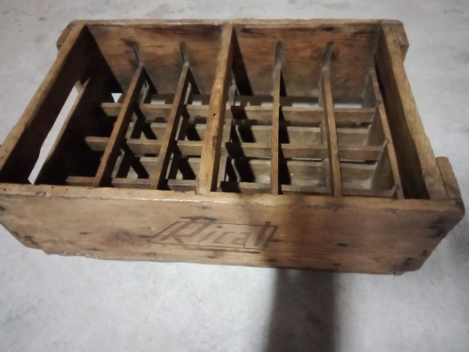 Grade antiga de refrigerantes Rical