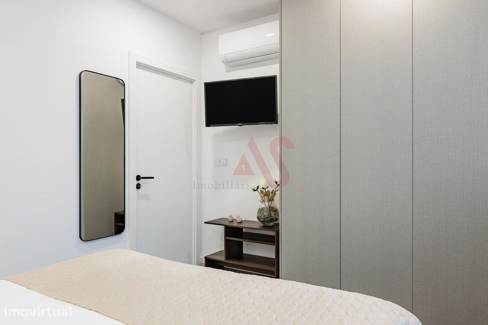 Quartos mobilados com WC Privativo e Despesas incluídas, para arrendar