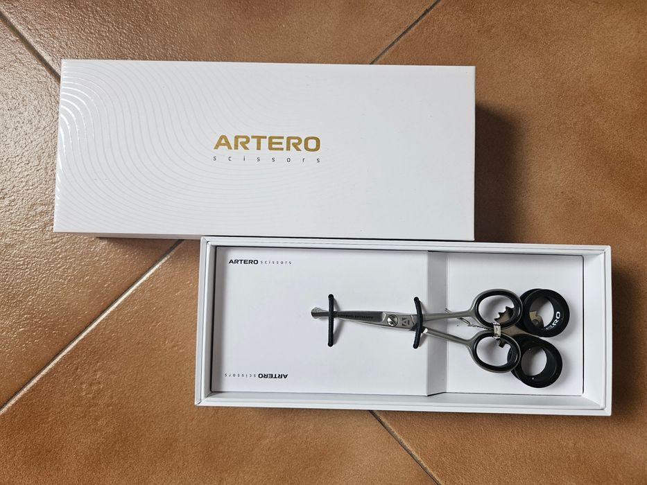 Tesoura Satin mini Artero NOVA