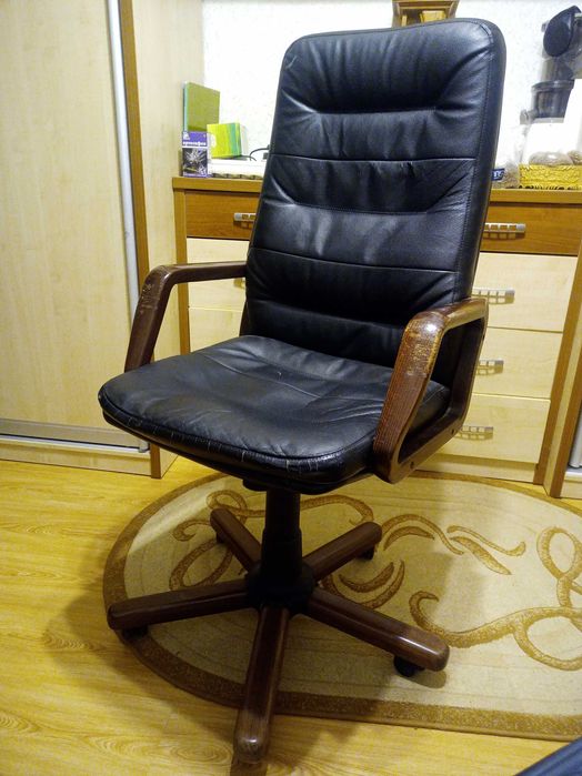 Продам мебель для домашнего обихода , работы и уюта