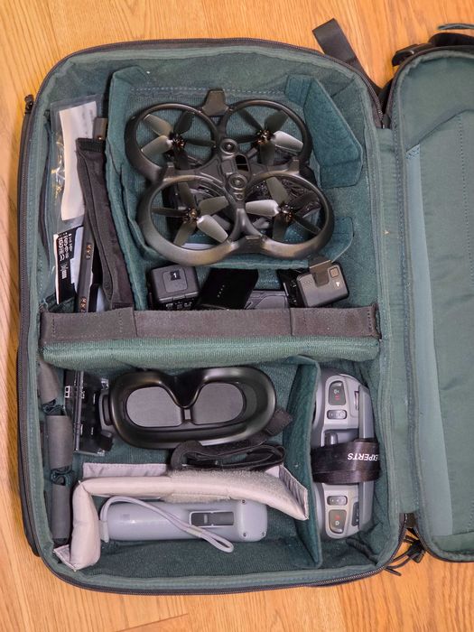 Dron DJI Avata Pro-View Combo FMC, 4 baterie, plecak
