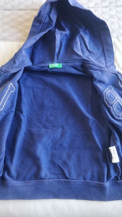 Casaco com capuz Benetton